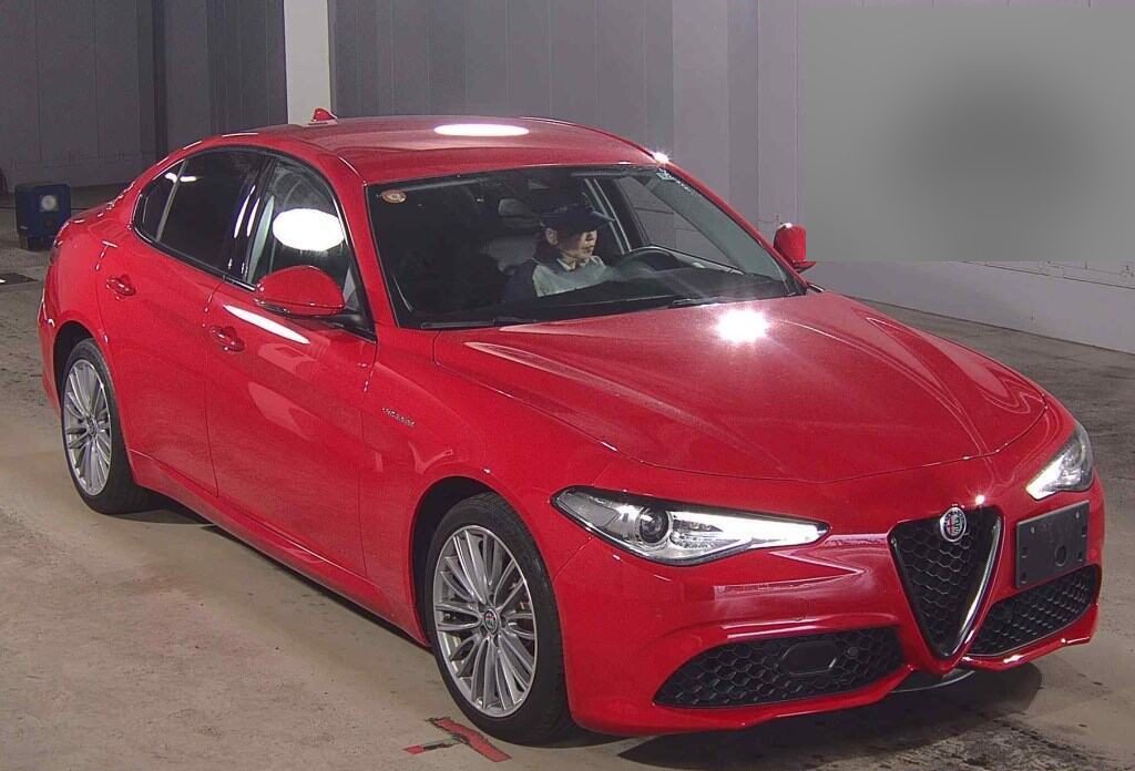 2018 ALFA-ROMEO GIULIA VELOCE