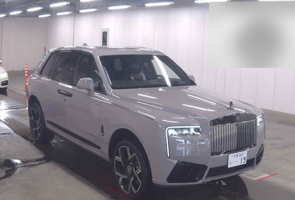 2025 ROLLS-ROYCE CULLINAN BLACK BADGE