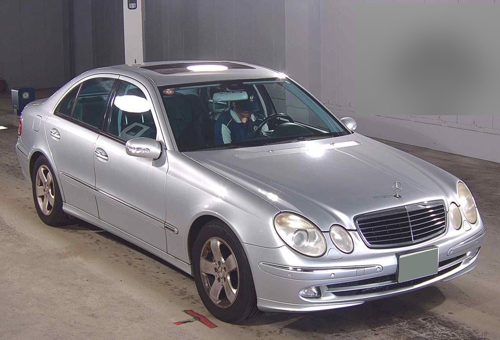 2005 MERCEDES-BENZ E-CLASS E350 AVANTGARDE