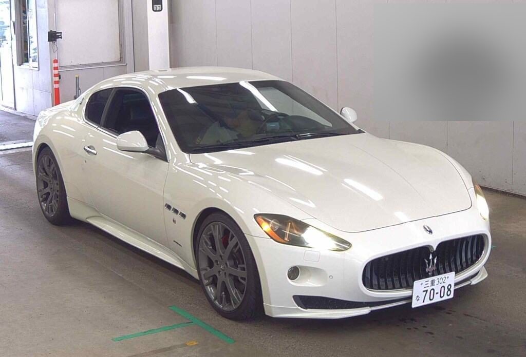 2012 MASERATI GRANTURISMO S
