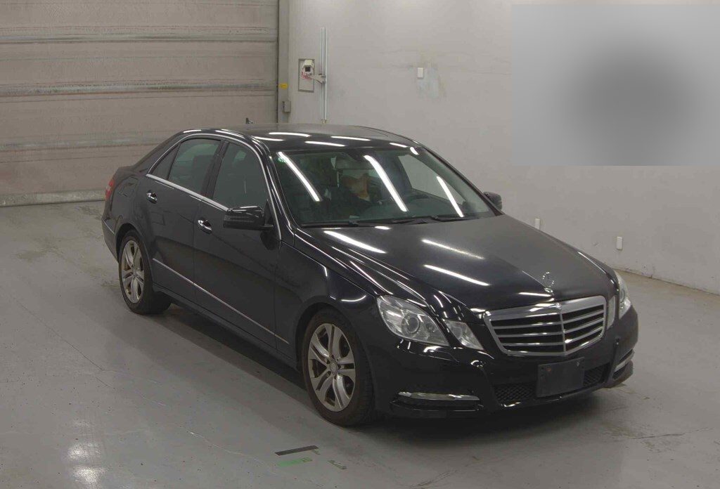 2010 MERCEDES-BENZ E-CLASS E350 AVANTGARDE