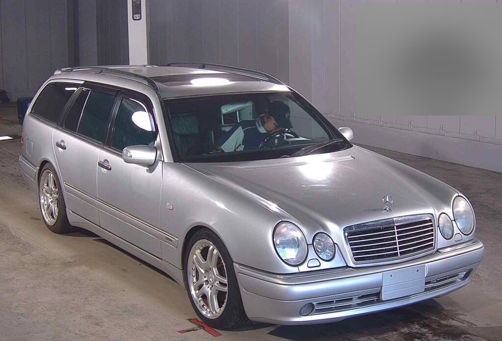 1997 MERCEDES-BENZ E-CLASS E320 AVANTGARDE