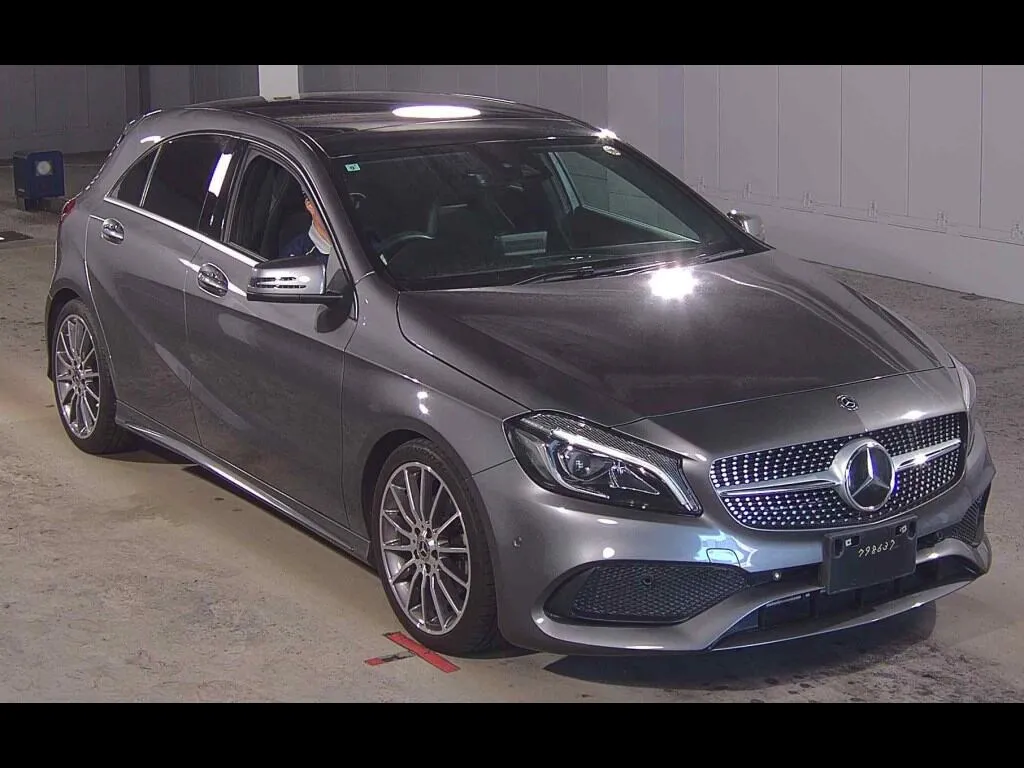 MERCEDES BENZ A-CLASS A180 AMG STYLE