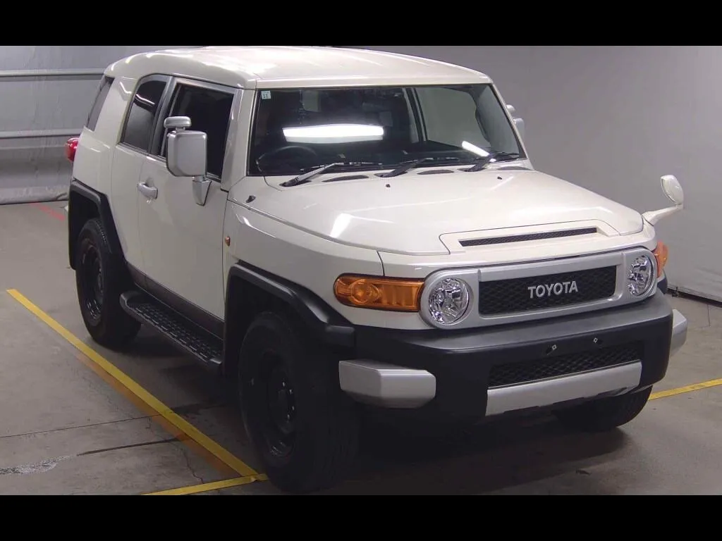 TOYOTA FJ CRUISER 4WD BASE GRADE