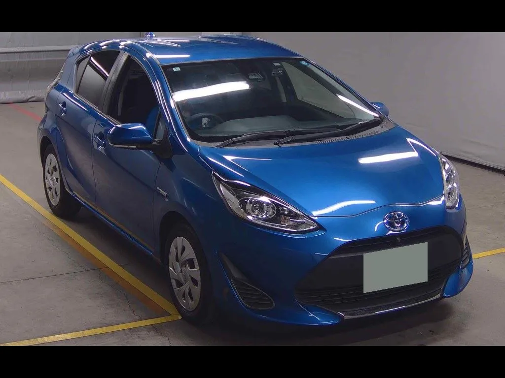 TOYOTA AQUA S