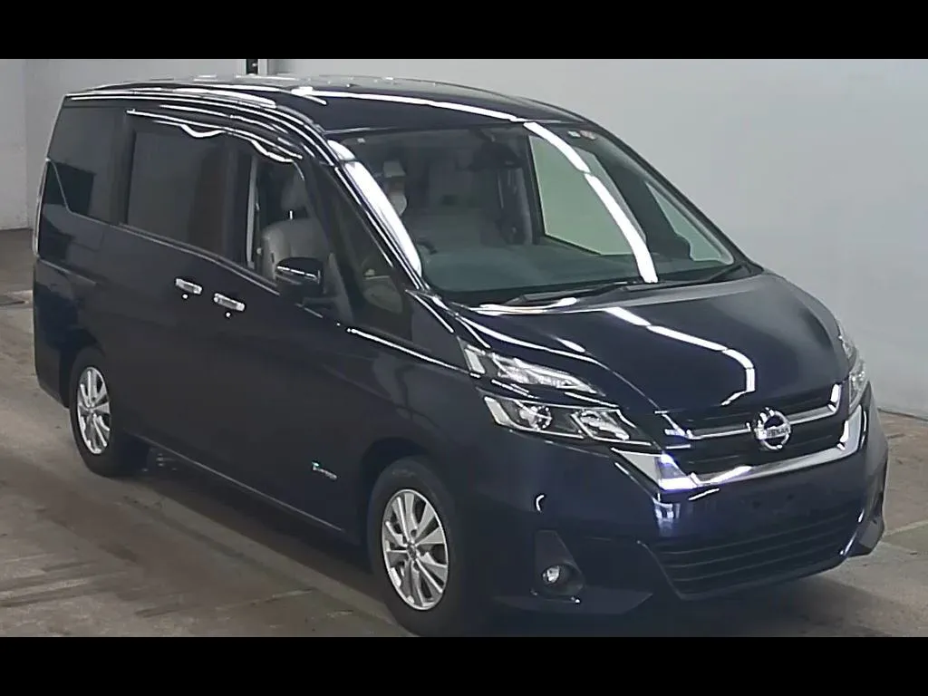 NISSAN SERENA 5D G