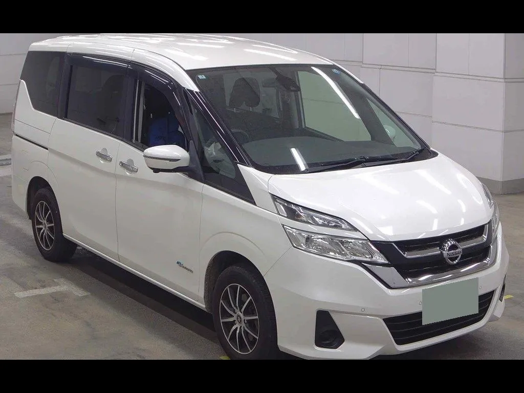 NISSAN SERENA 5D 4WD X