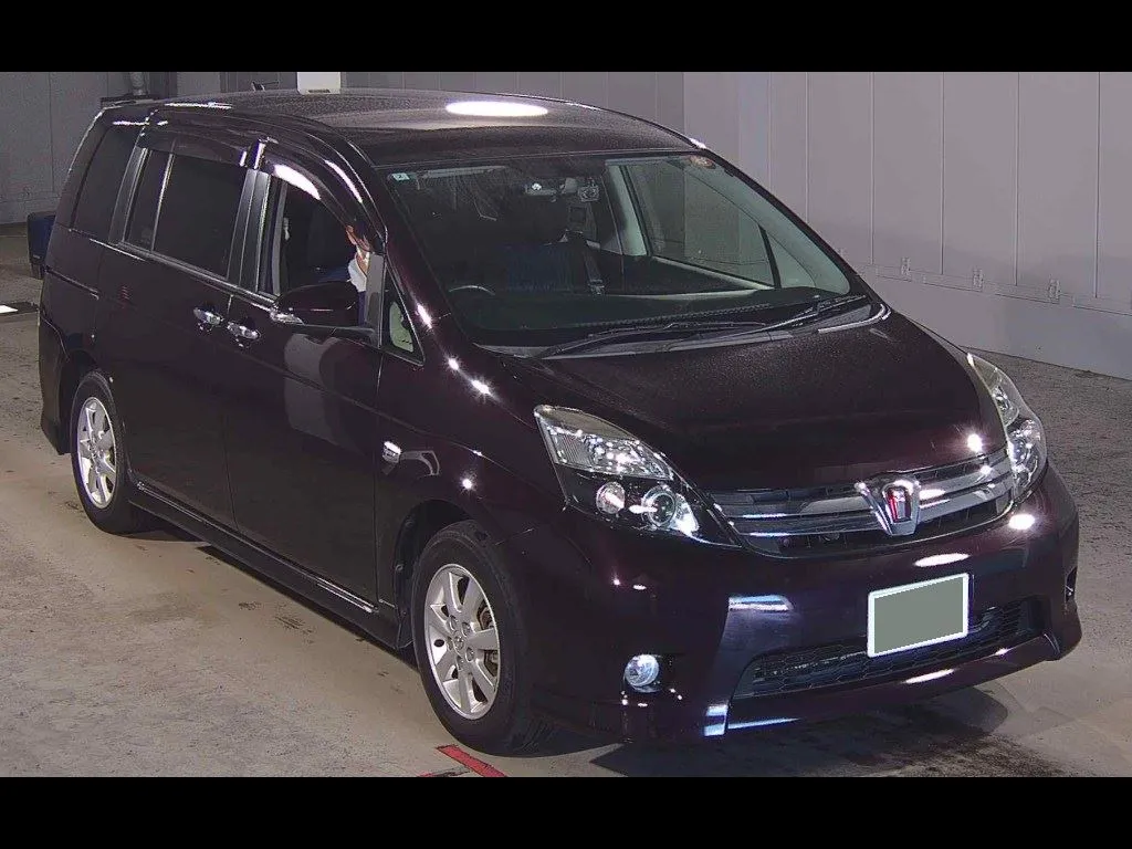 TOYOTA ISIS PLATANA V SELECTION
