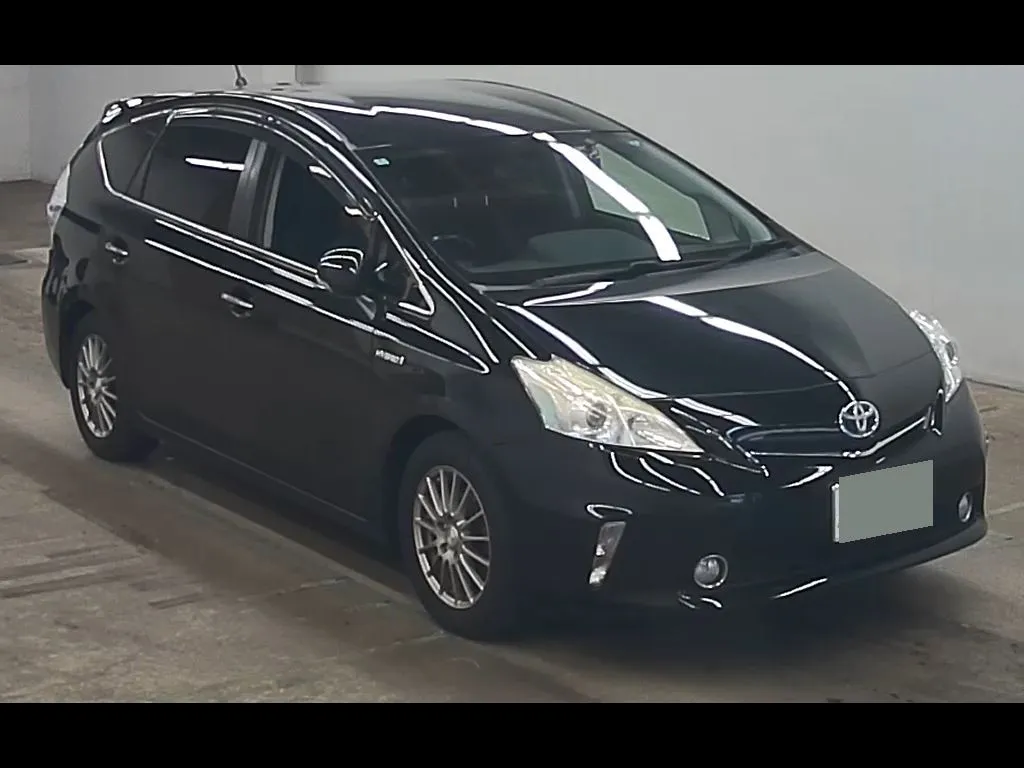 TOYOTA PRIUS ALPHA S