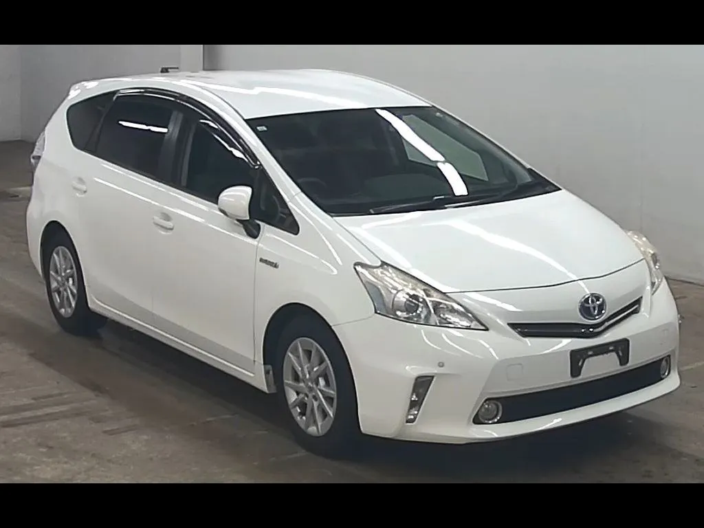 TOYOTA PRIUS ALPHA S