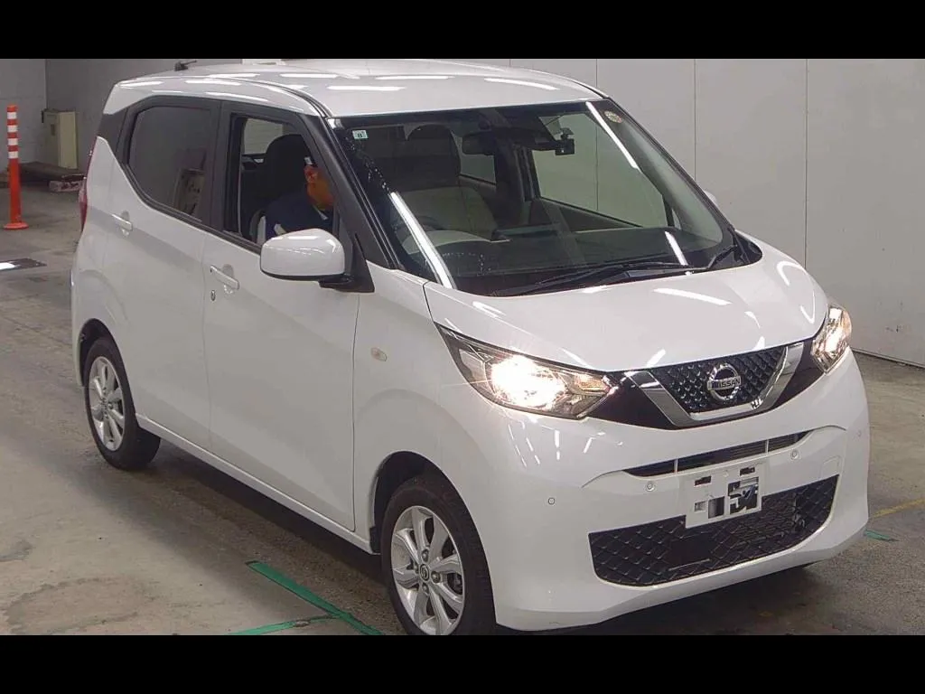 NISSAN DAYZ 4WD X