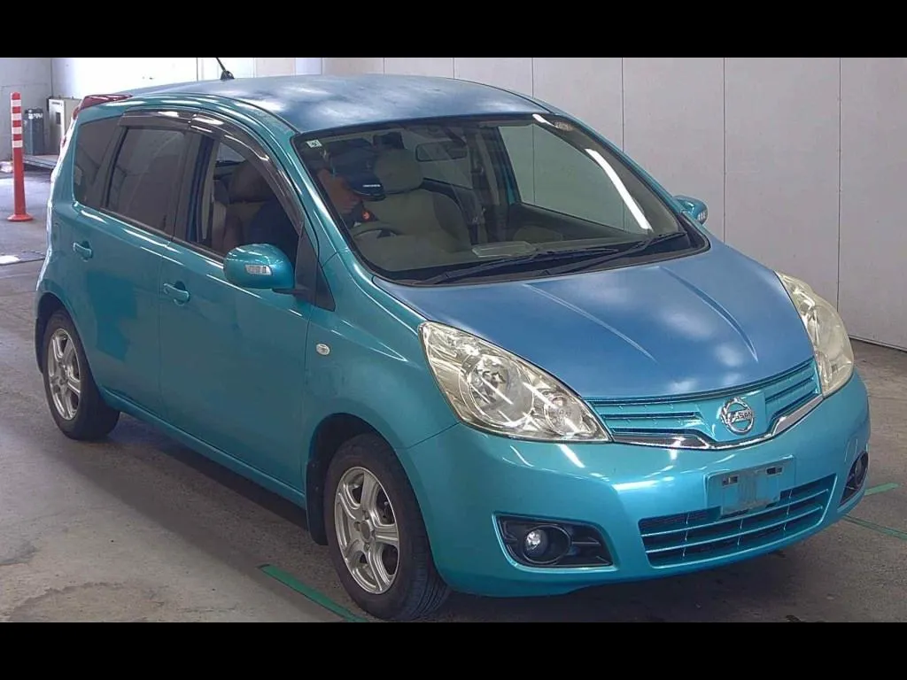 NISSAN NOTE 4WD 15X FOUR