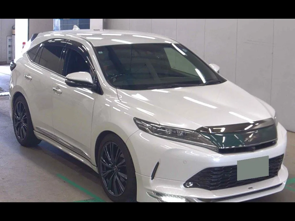 TOYOTA HARRIER PREMIUM