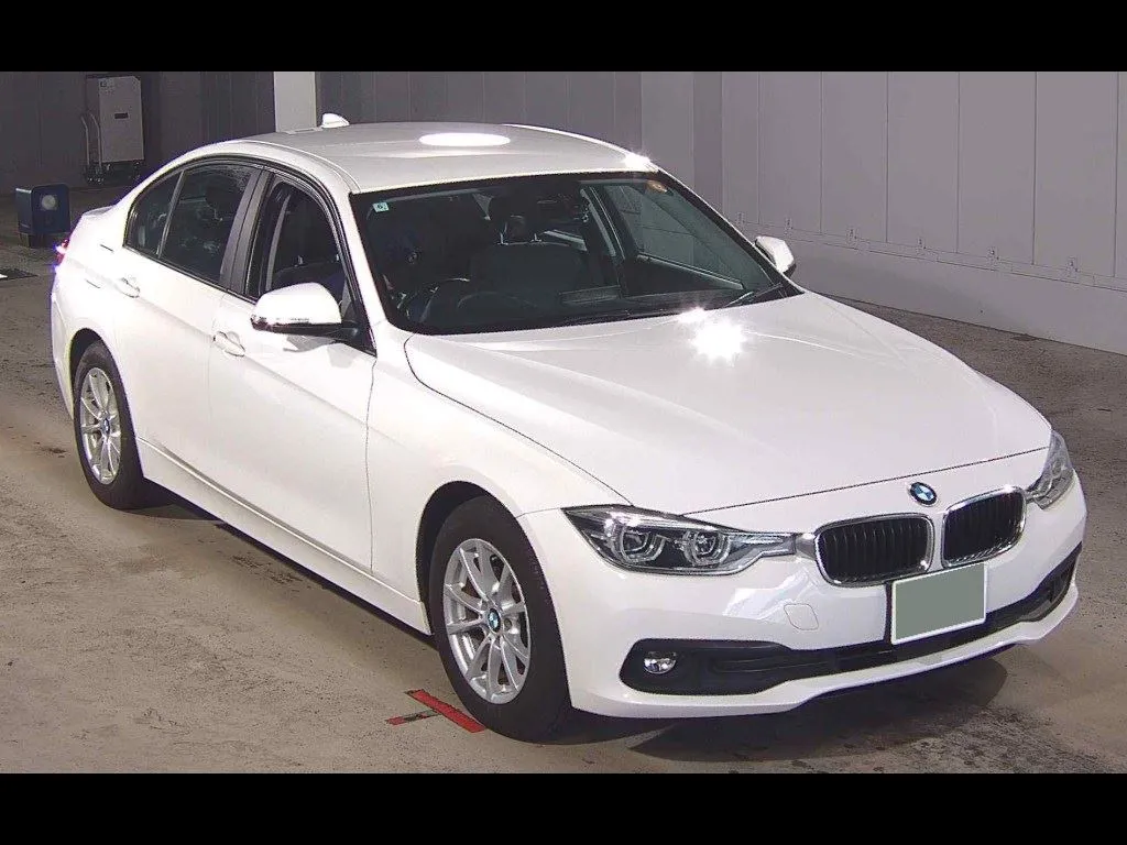 BMW 3 SERIES 4D 320I