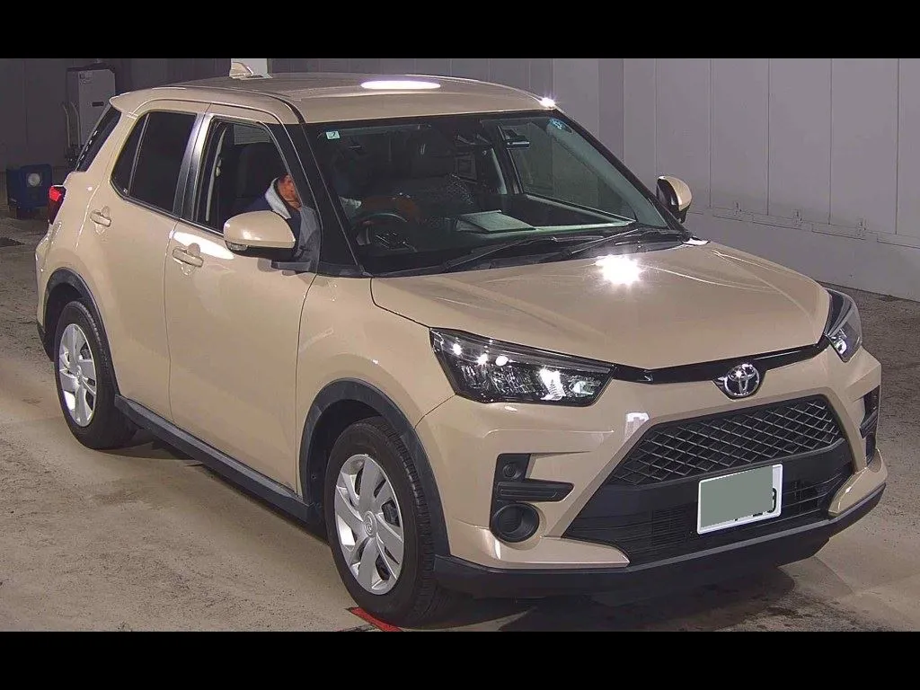 TOYOTA RAIZE X
