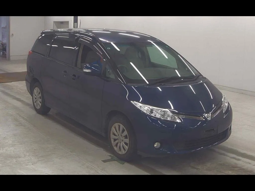 TOYOTA ESTIMA 5D 4WD X