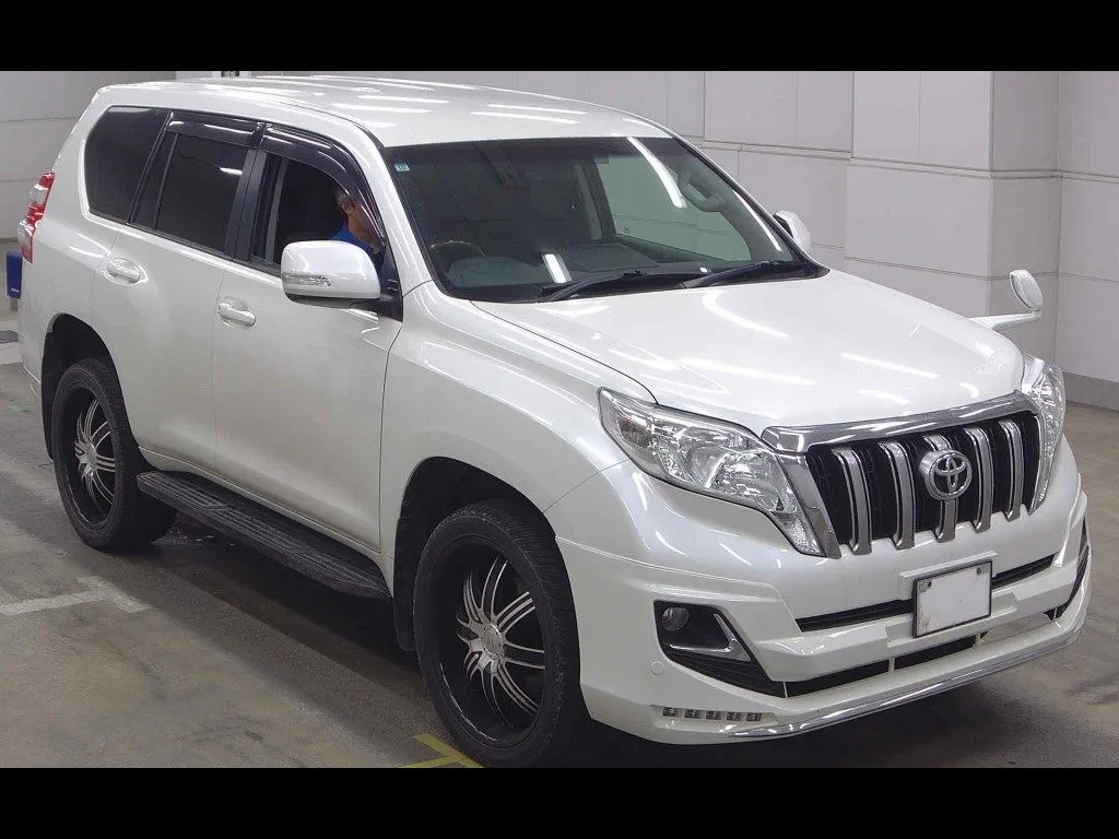 TOYOTA LAND CRUISER PRADO 5D 4WD TX