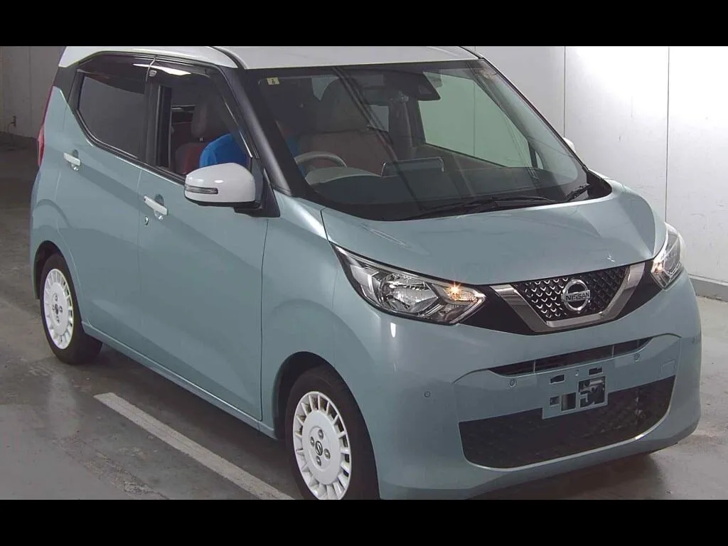 NISSAN DAYZ BOLERO