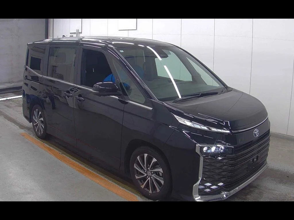 TOYOTA VOXY HYBRID S-Z