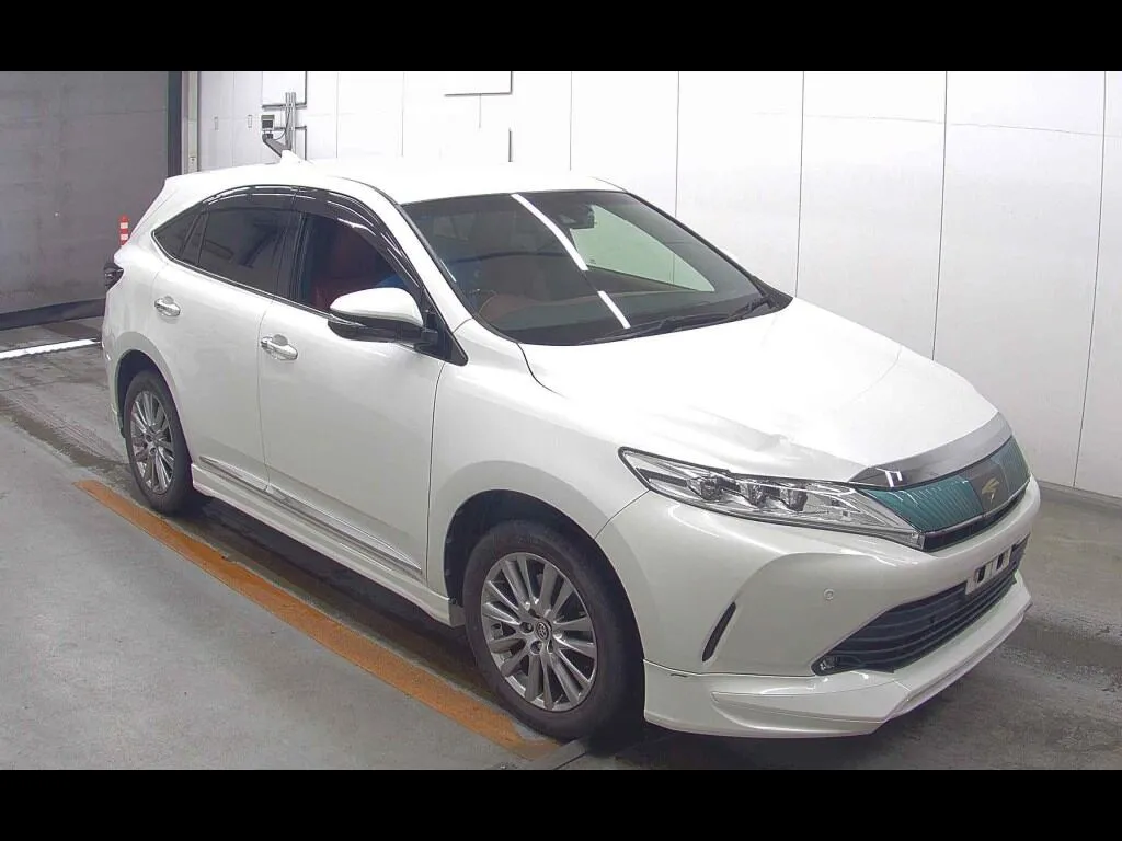 TOYOTA HARRIER PREMIUM METAL AND LEATHER PACKAGE