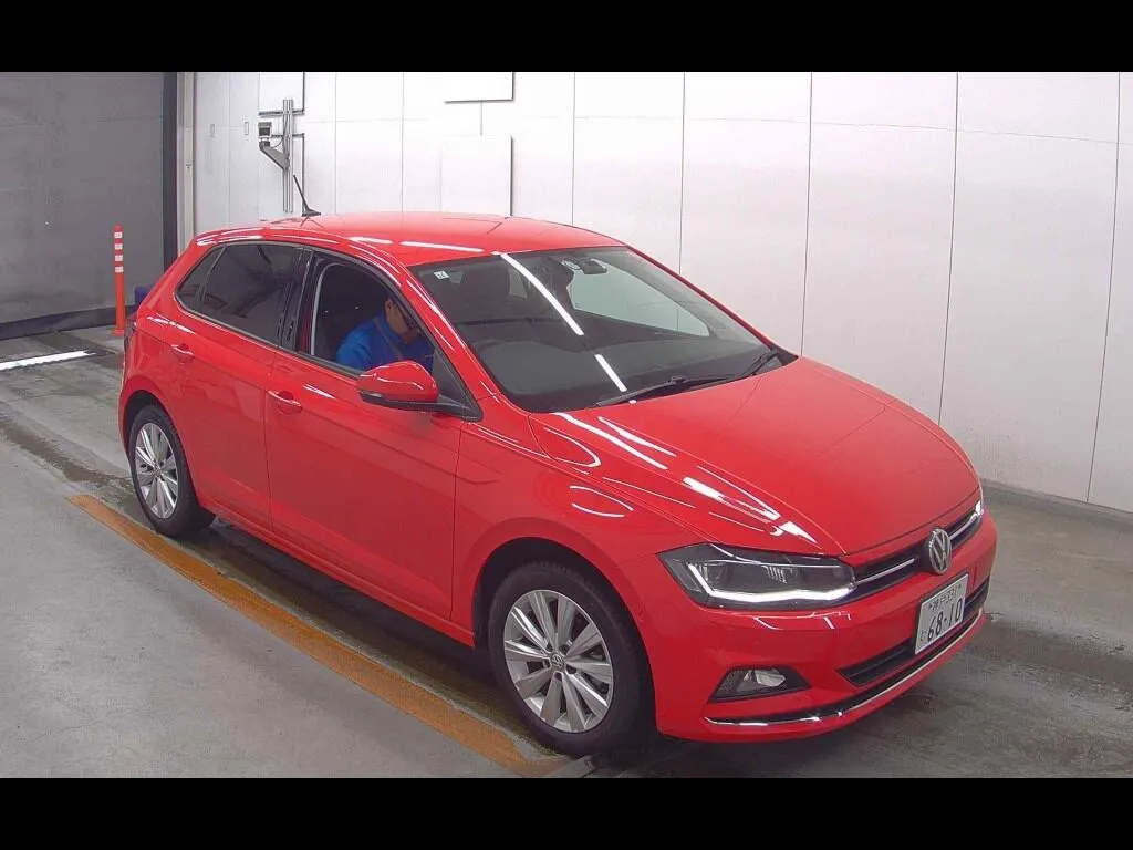 VOLKSWAGEN POLO 5D TSI HIGH LINE