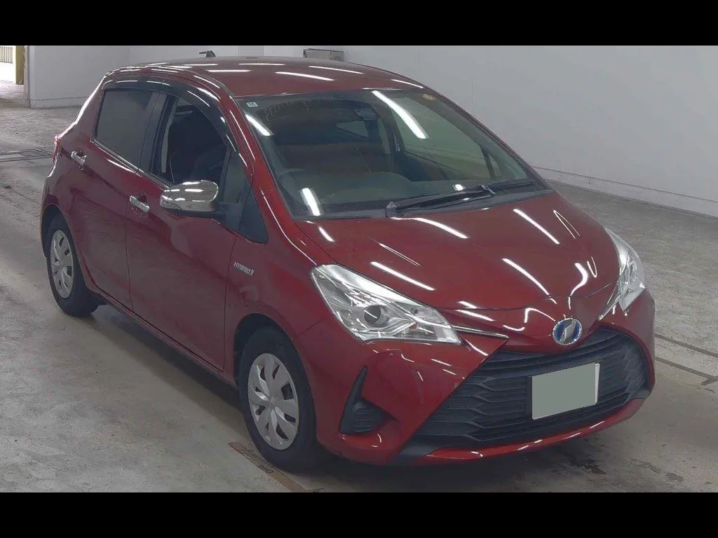 TOYOTA VITZ 5D HYBRID JUWELA