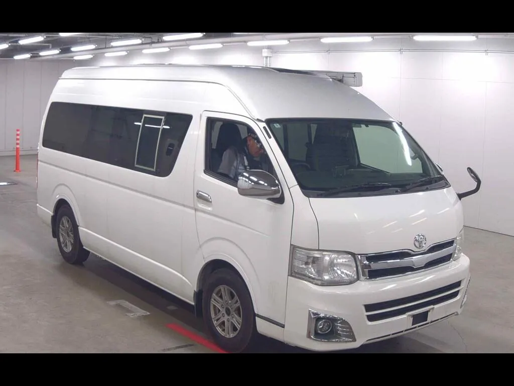 TOYOTA HIACE VAN 4D CAMPING