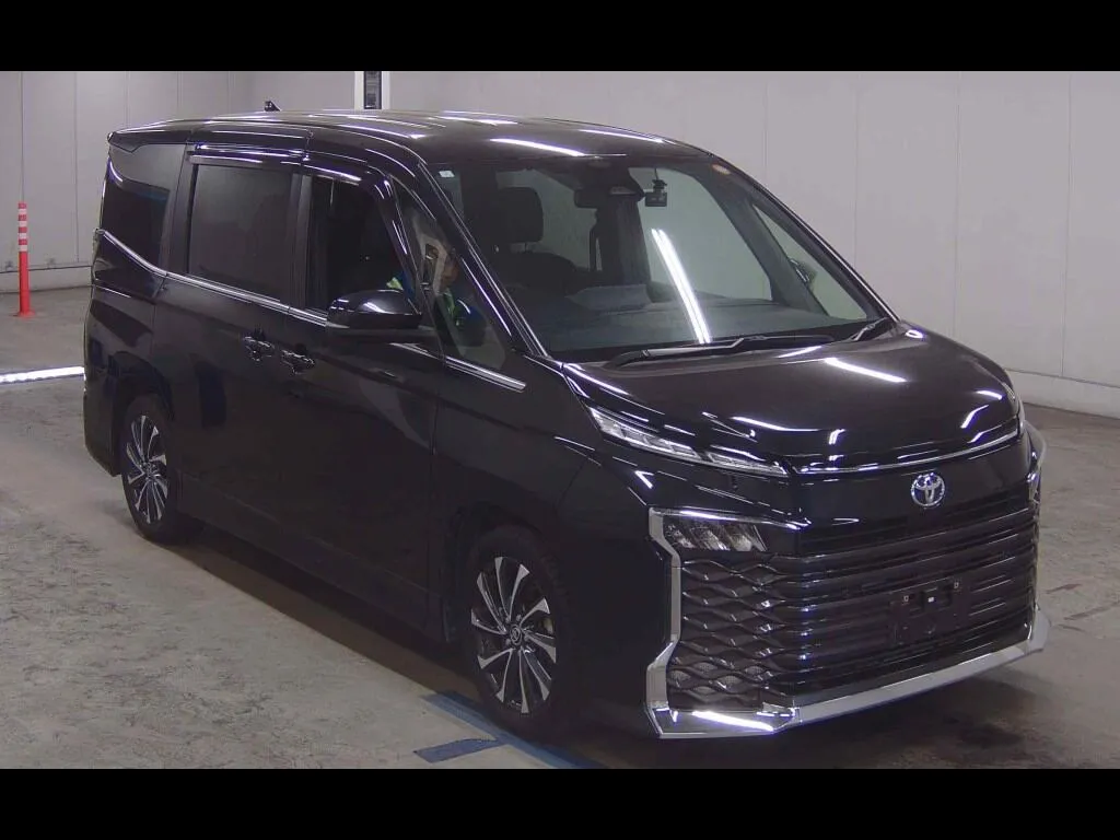 TOYOTA VOXY S-Z