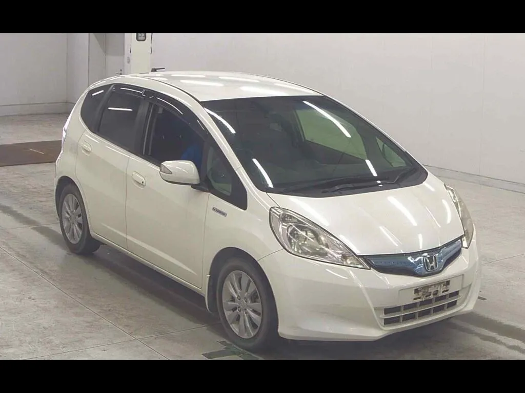 HONDA FIT HYBRID BASE GRADE