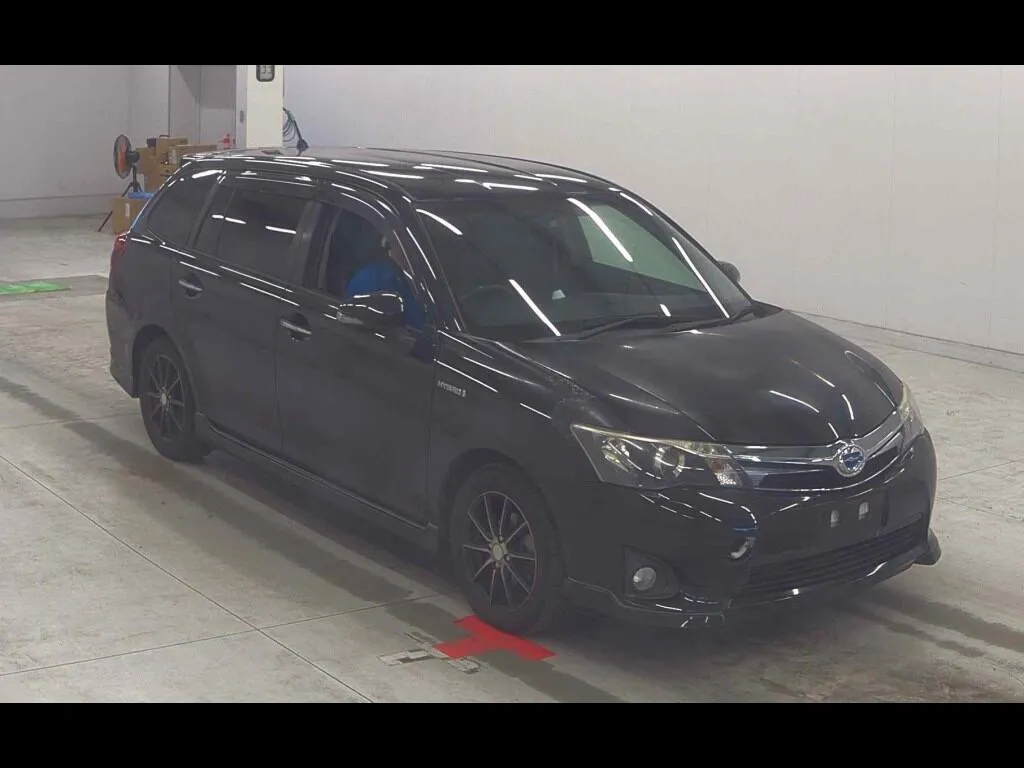 TOYOTA COROLLA FIELDER HYBRID G AERO TOURER W×B
