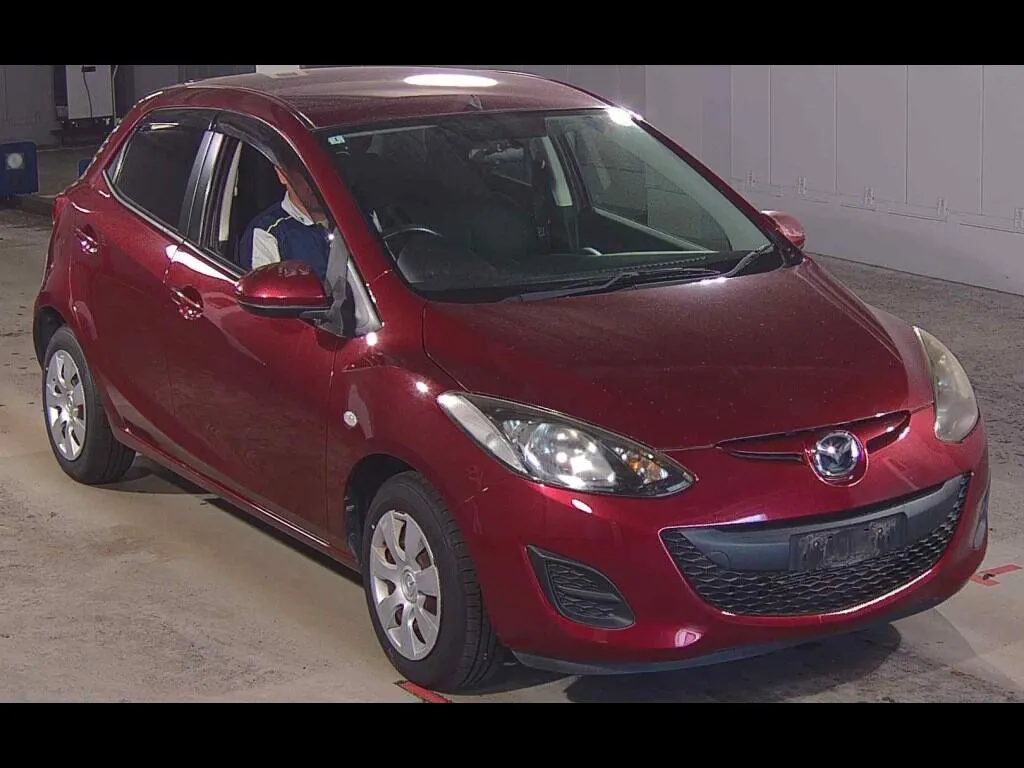 MAZDA DEMIO 5D 13C
