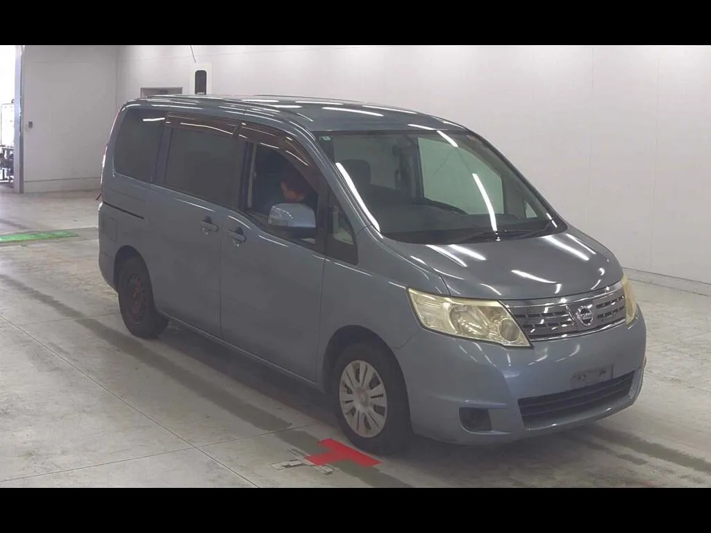 NISSAN SERENA 5D 20S V SELECTION