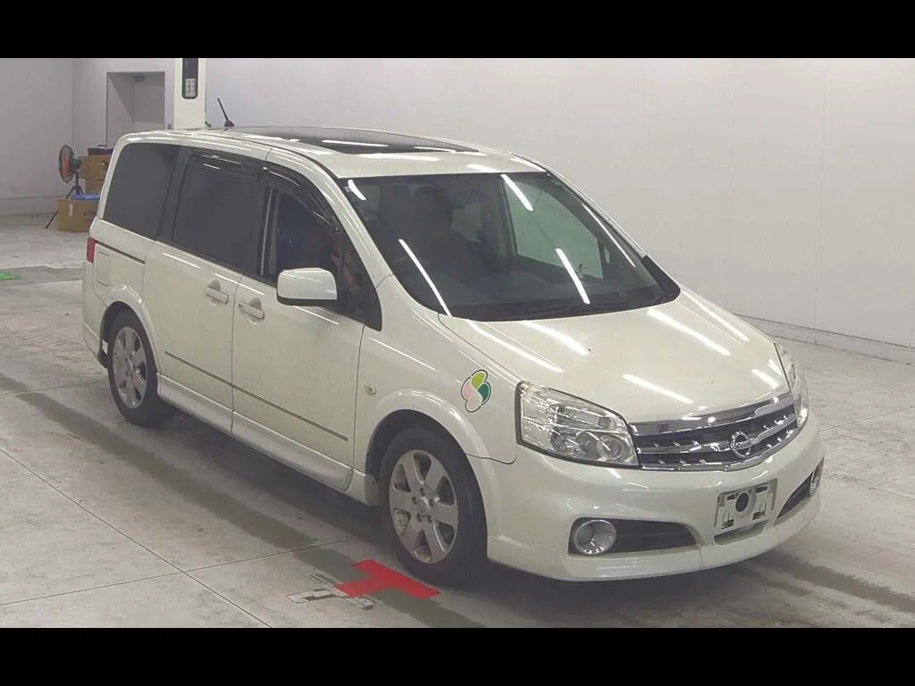 NISSAN LAFESTA HIGHWAY STAR