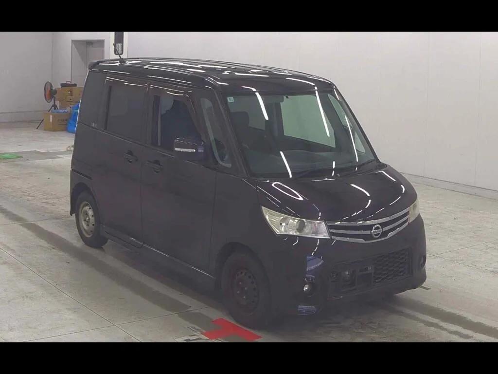 NISSAN ROOX