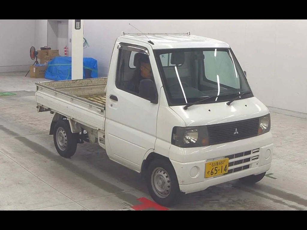 MITSUBISHI MINICAB TRUCK V TYPE