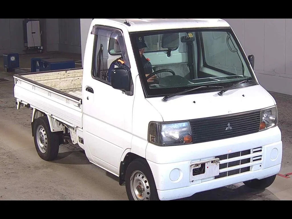 MITSUBISHI MINICAB TRUCK V TYPE