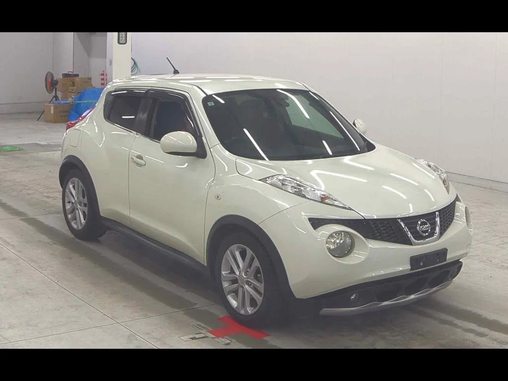 NISSAN JUKE 15RX TYPE V