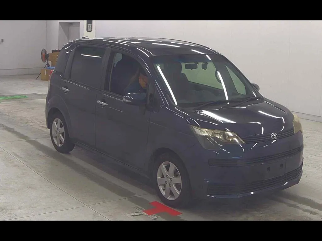 TOYOTA SPADE G
