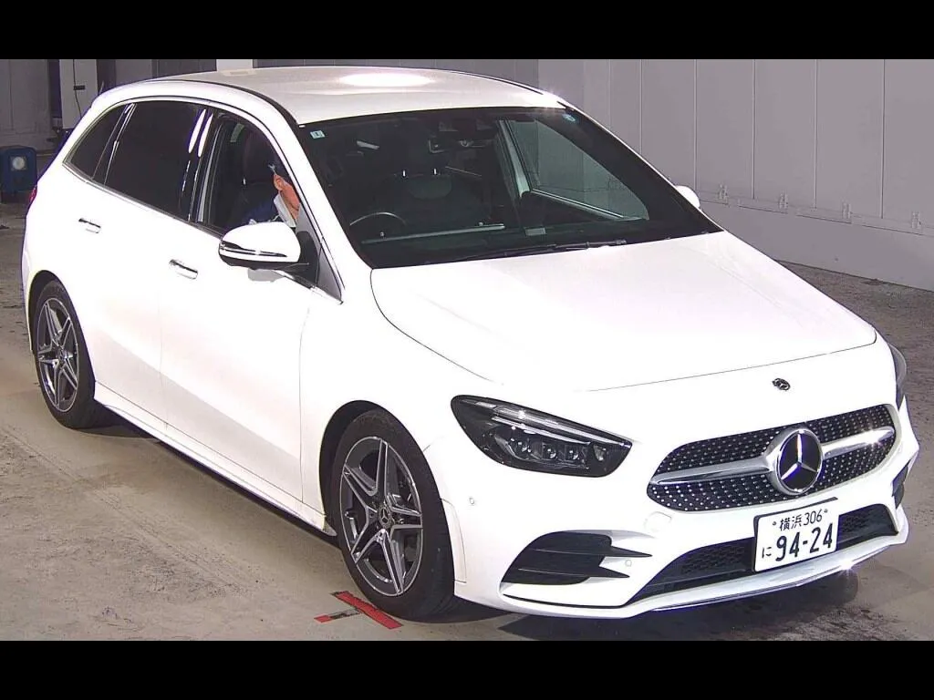 MERCEDES BENZ B-CLASS B200D AMG LINE