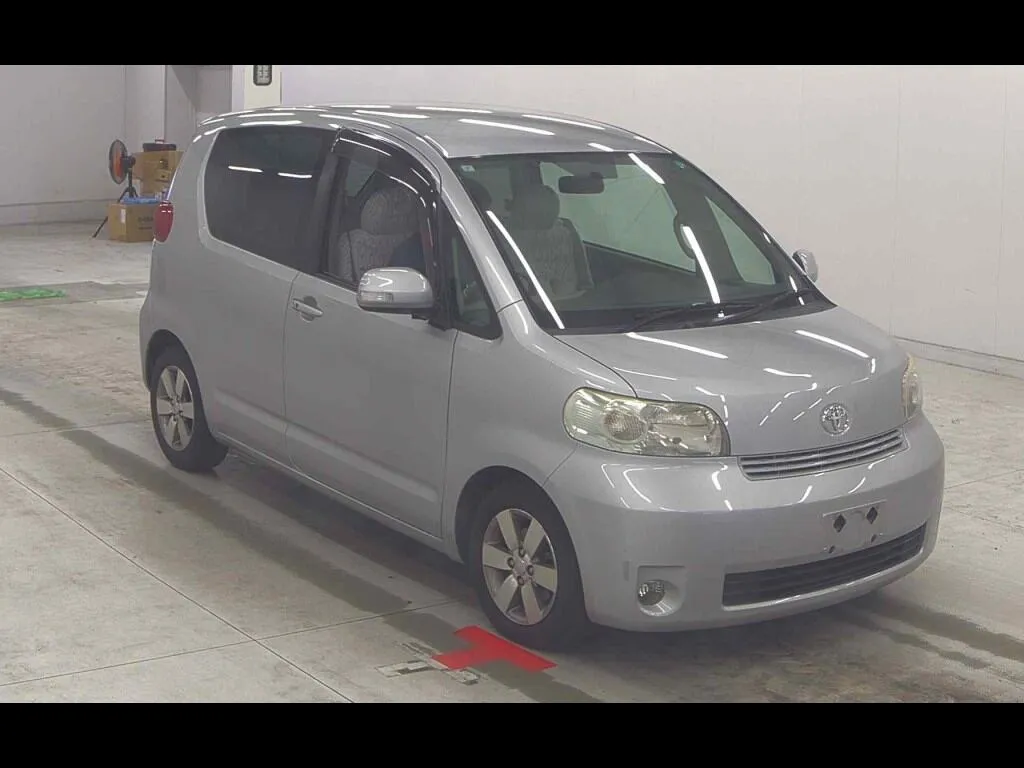 TOYOTA PORTE 3D 150R G PACKAGE