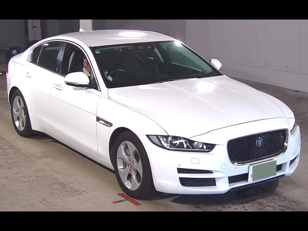 JAGUAR XE XE PURE