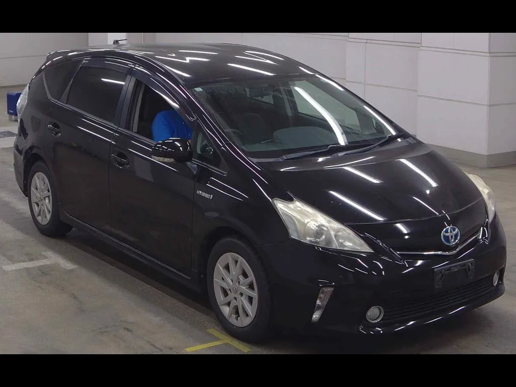 TOYOTA PRIUS ALPHA S