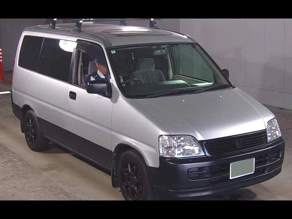 HONDA STEPWAGON 4D 4WD DELUXEE