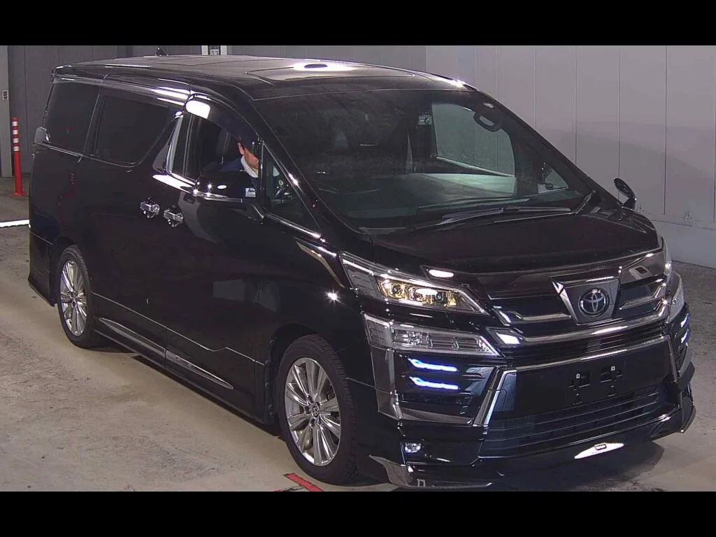 TOYOTA VELLFIRE 2.5Z GOLDEN EYES