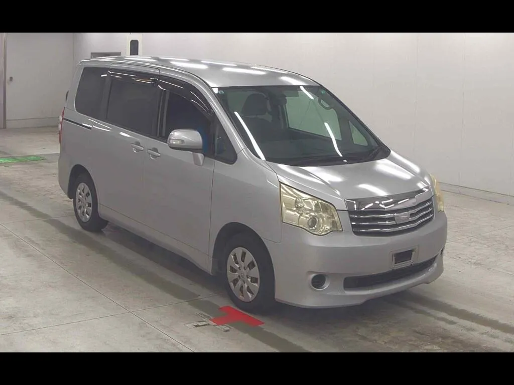 TOYOTA NOAH X L SELECTION