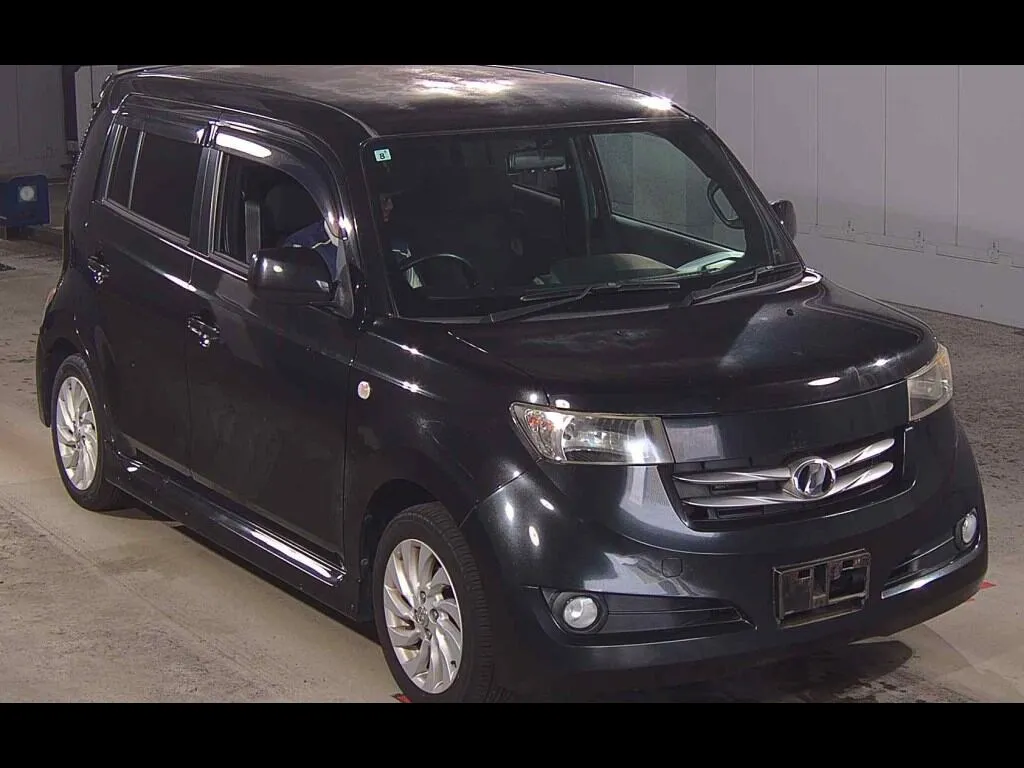 TOYOTA BB 5D Z X VERSION