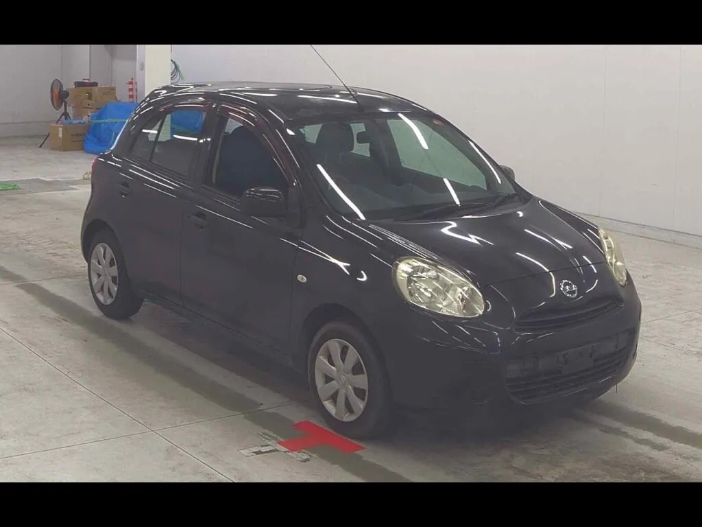 NISSAN MARCH 5D