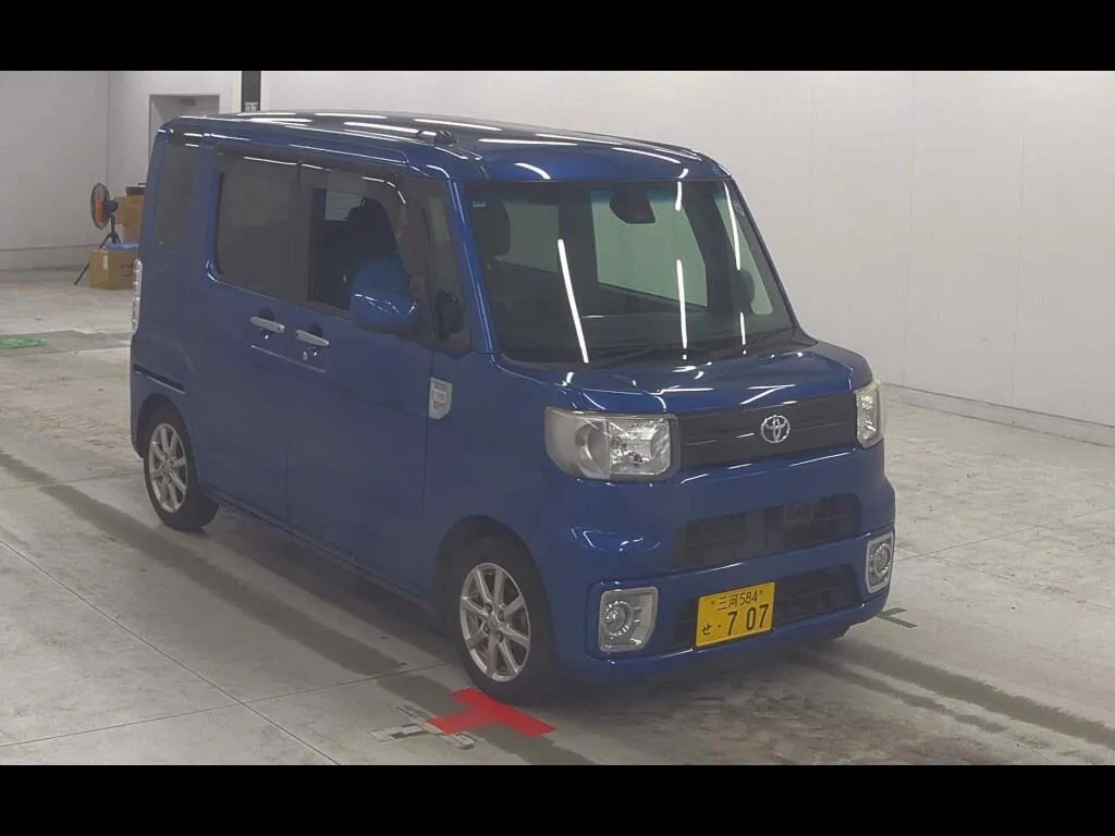TOYOTA PIXIS MEGA L SAⅡ