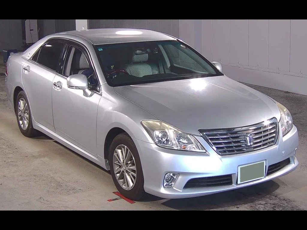 TOYOTA CROWN 4D ROYAL SALOON