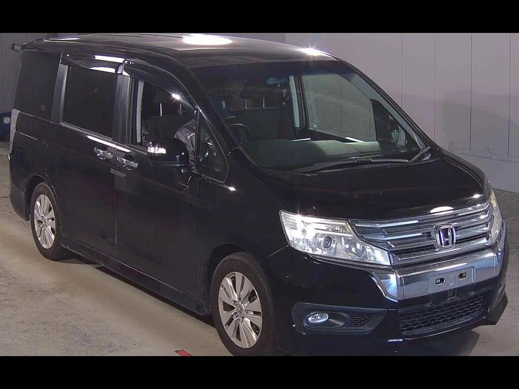 HONDA STEPWAGON SPADA Z